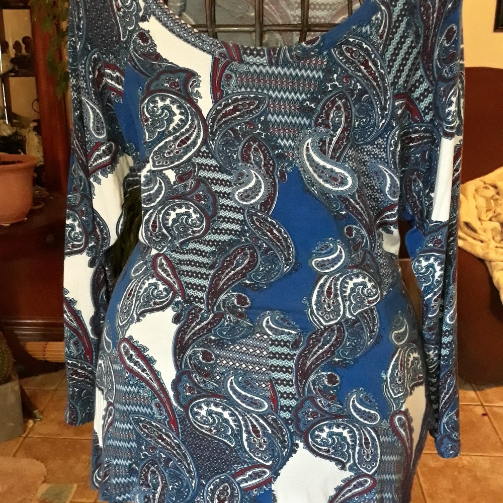 Womens pullover top